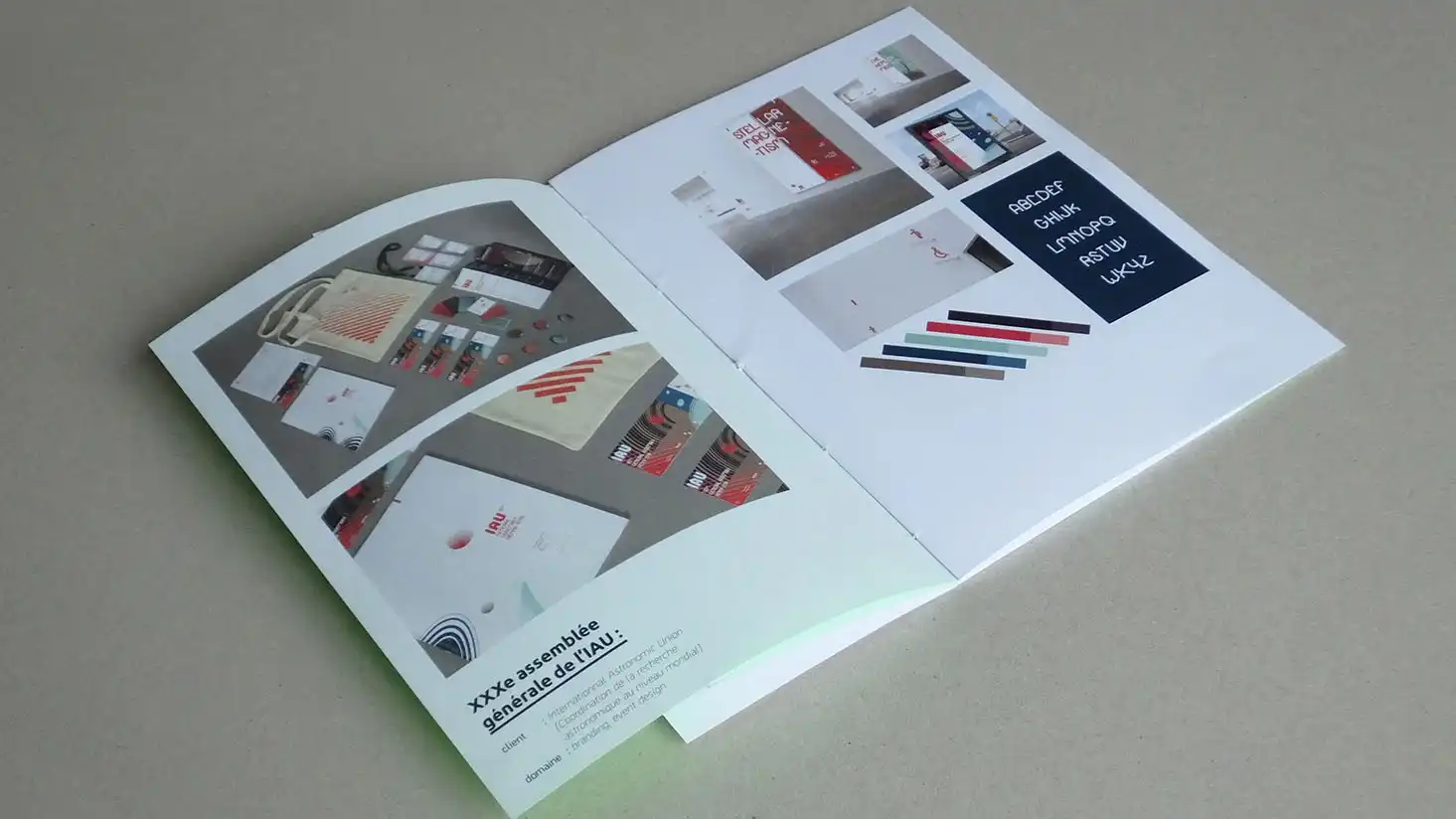 Rémi Rechtman's former mini book open